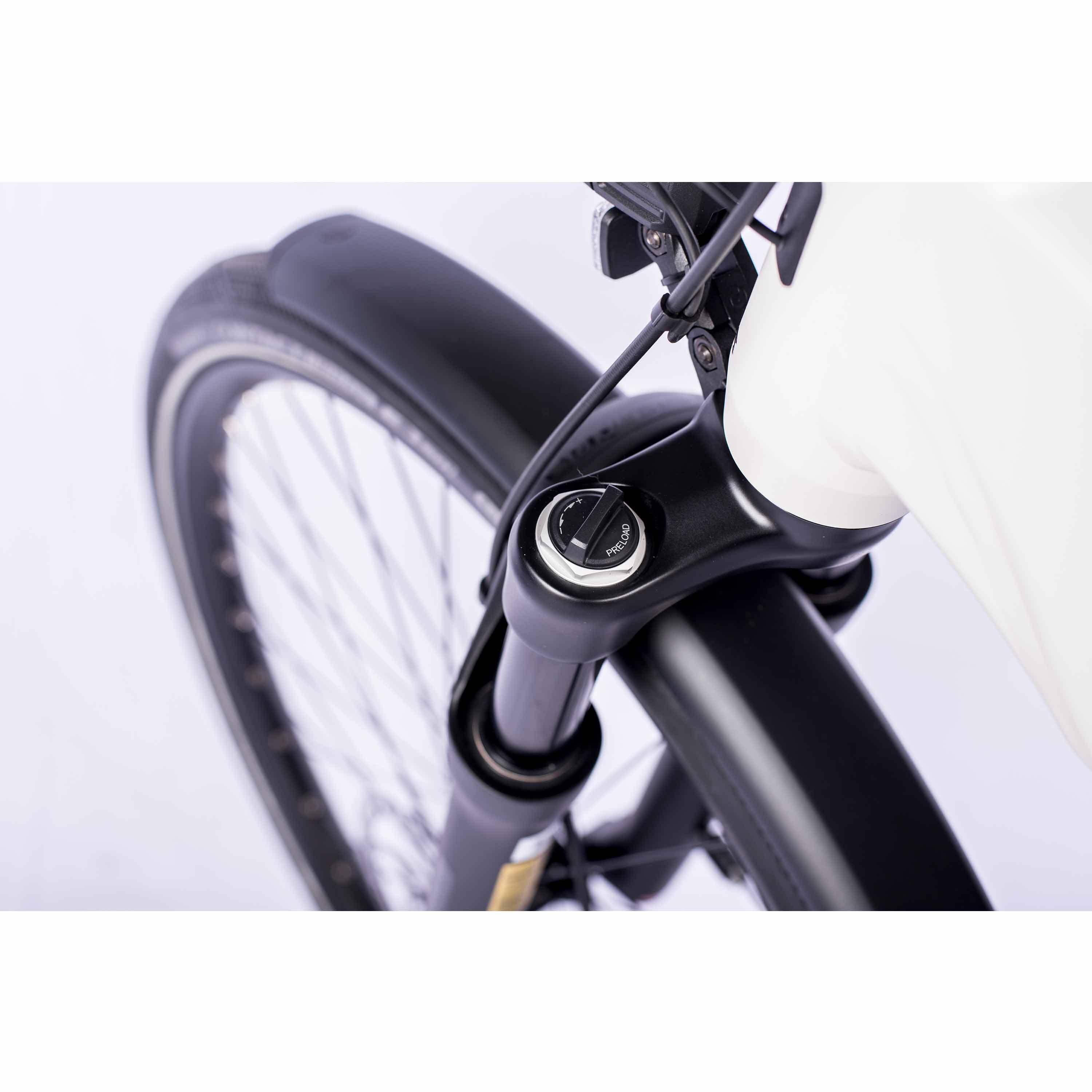 28" Women’s E-Bike Trekking Bicycle LS Wave TERRA TR2 BOSCH Performance Line PX Smart System POWERTUBE 600 Wh 10-Speed SHIMANO DEORE RD-M5130 SGS White